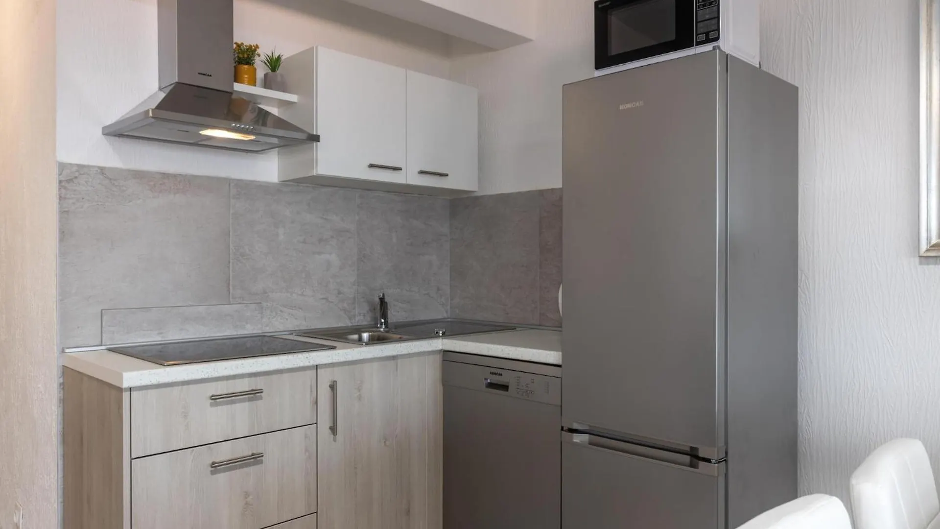 Adorable Home With Balcony And Swimming Pool Crikvenica 0*,